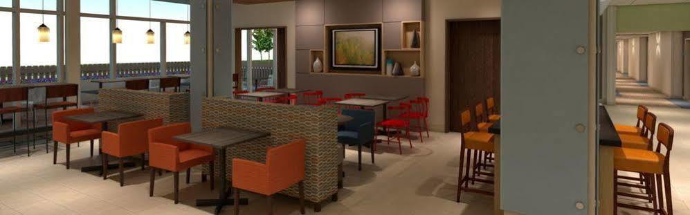 Holiday Inn Express & Suites Tulsa South - Woodland Hills By Ihg Exterior foto