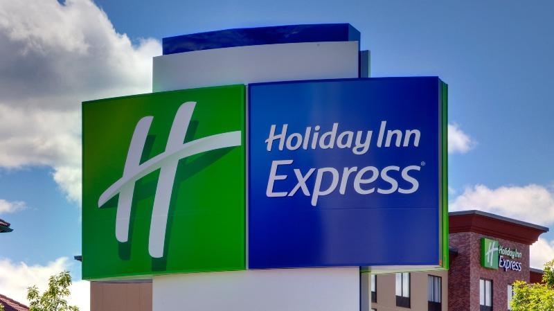 Holiday Inn Express & Suites Tulsa South - Woodland Hills By Ihg Exterior foto